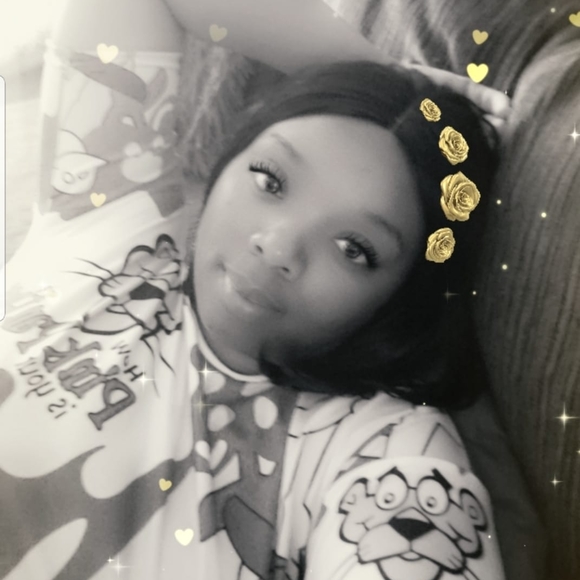 Meet your Posher, Bridget - Picture 1 of 1